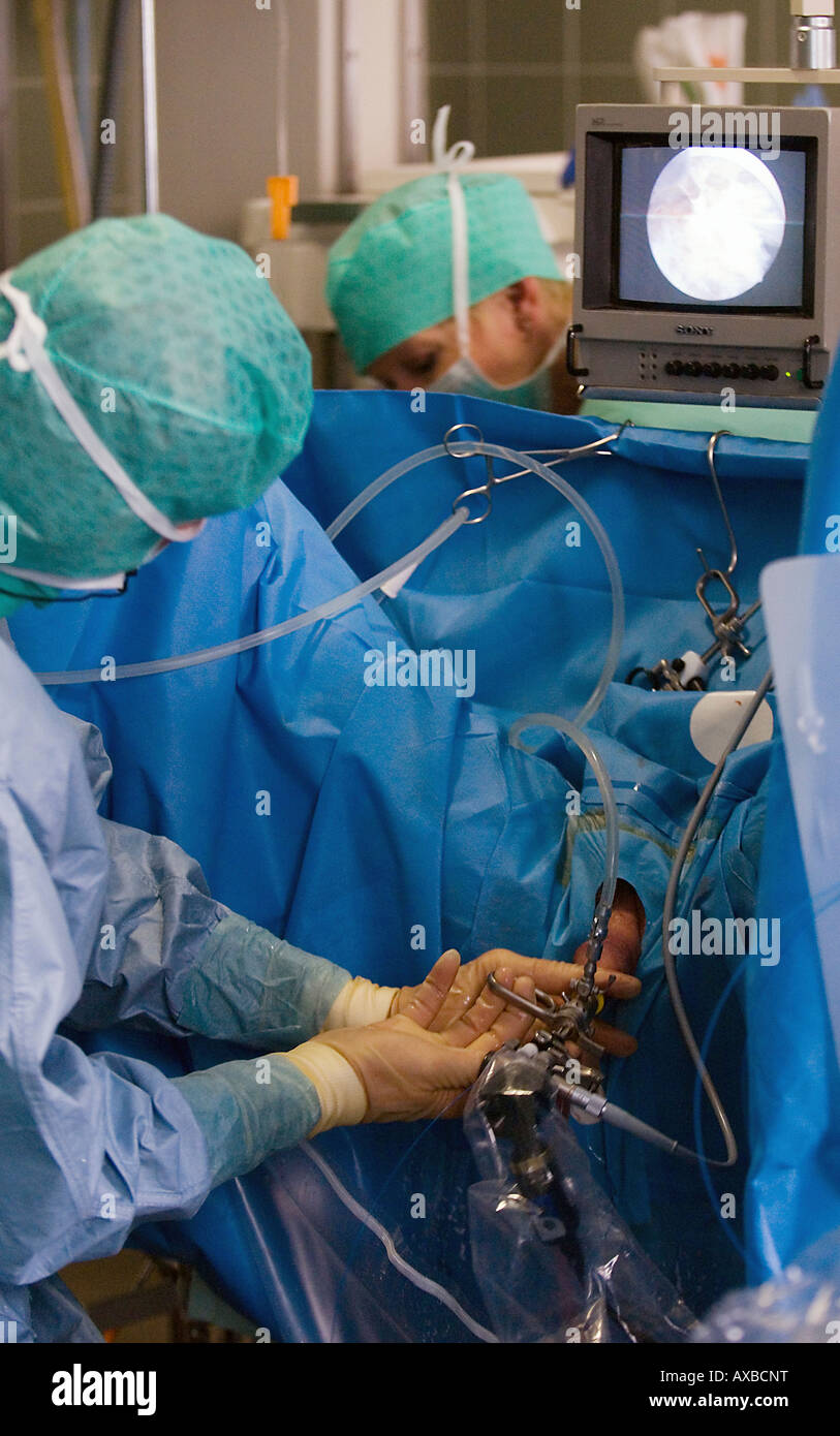 Prostate laser surgery Banque de photographies et d'images à haute  résolution - Alamy