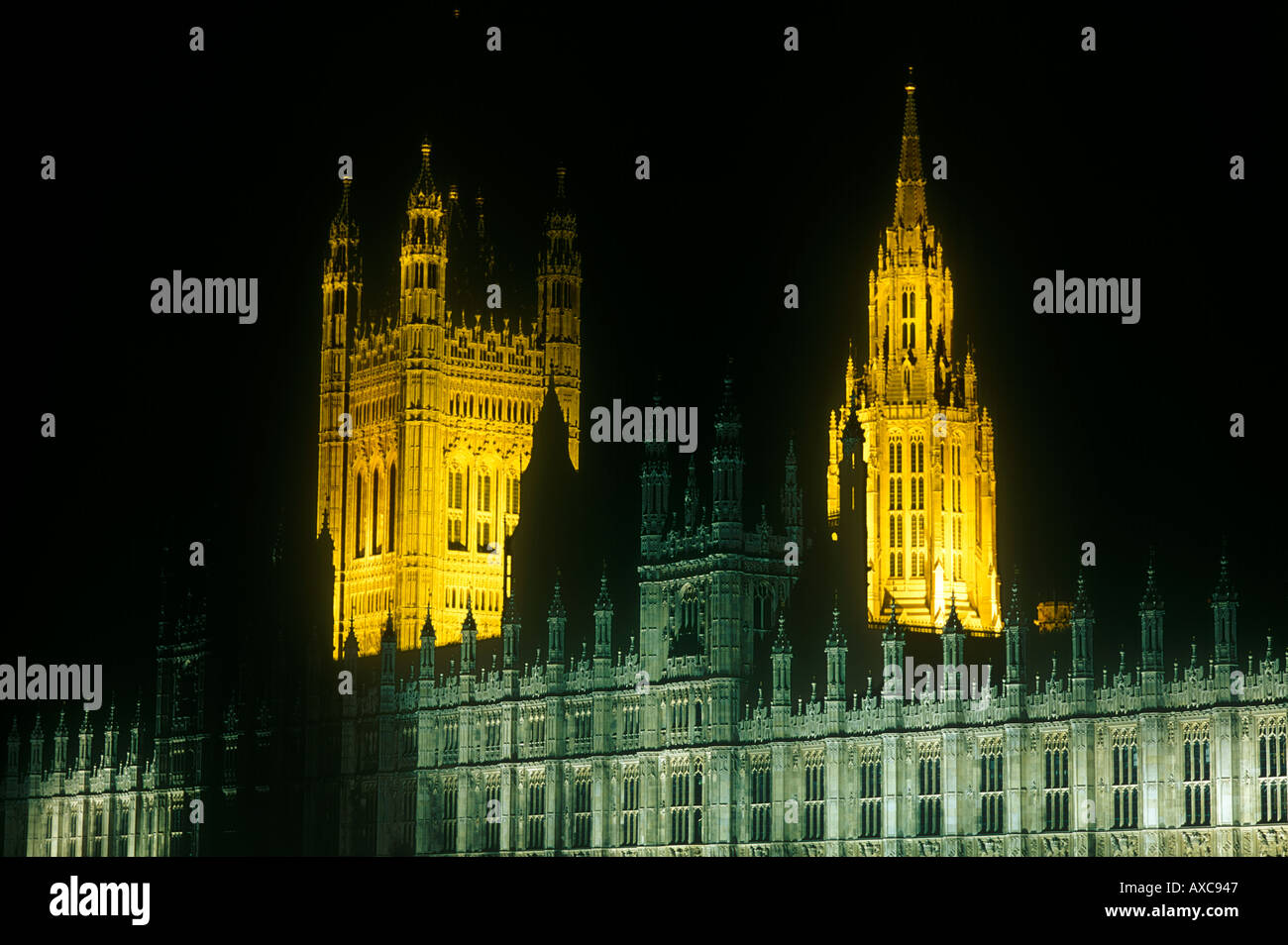 Chambres du parlement ; nuit ; Londres ; Angleterre ; Royaume-Uni ; Westminster ; Londres ; Angleterre ; Royaume-Uni ; Banque D'Images