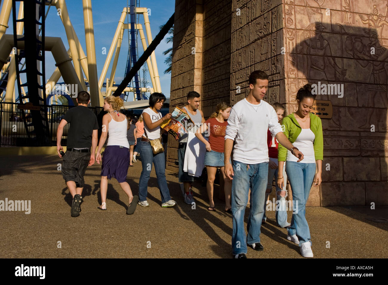 Les gens s'amuser à Busch Gardens Florida USA Banque D'Images