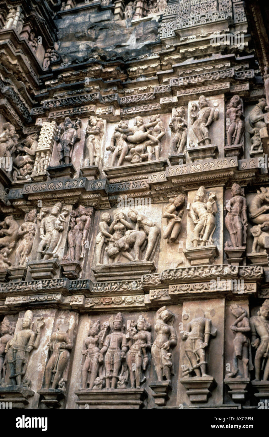 Khajuraho (Inde) temple Vishvanath frise murale 1000 A.D. Banque D'Images