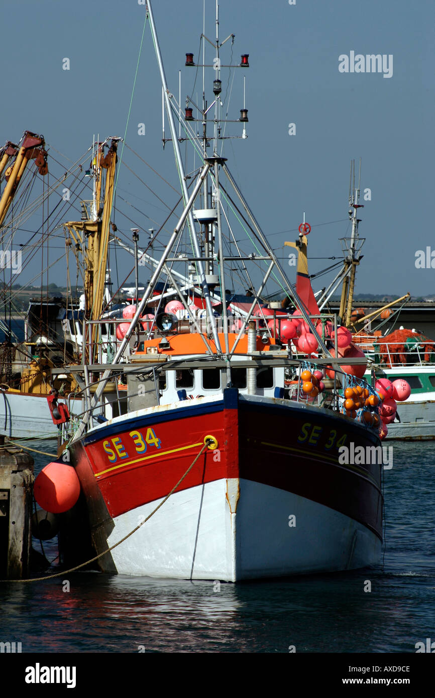 Bateau de pêche dans le port de Newlyn Penzance Cornwall Angleterre Banque D'Images