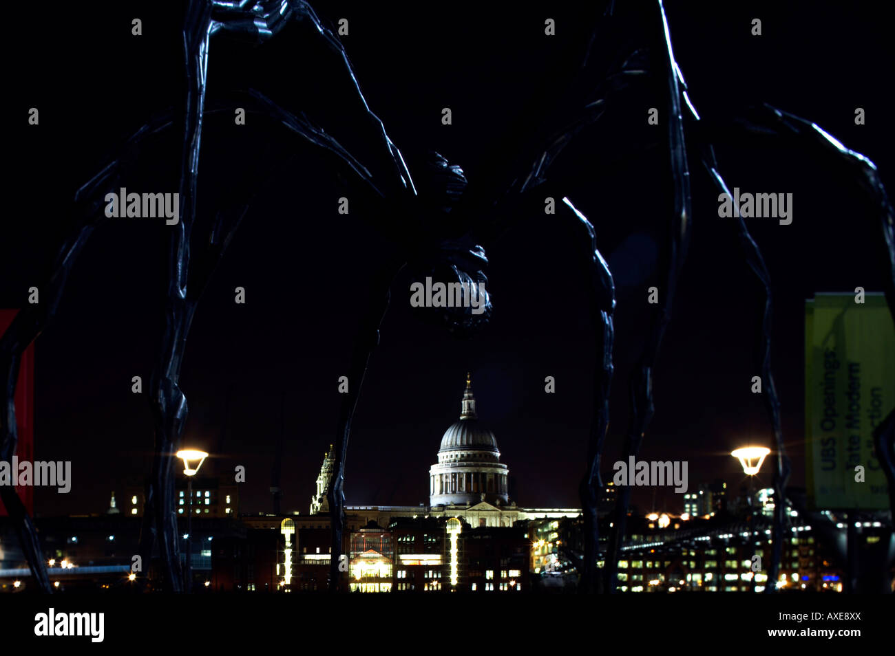 L'araignée de Louise Bourgeois. sur la rive sud de Londres Banque D'Images