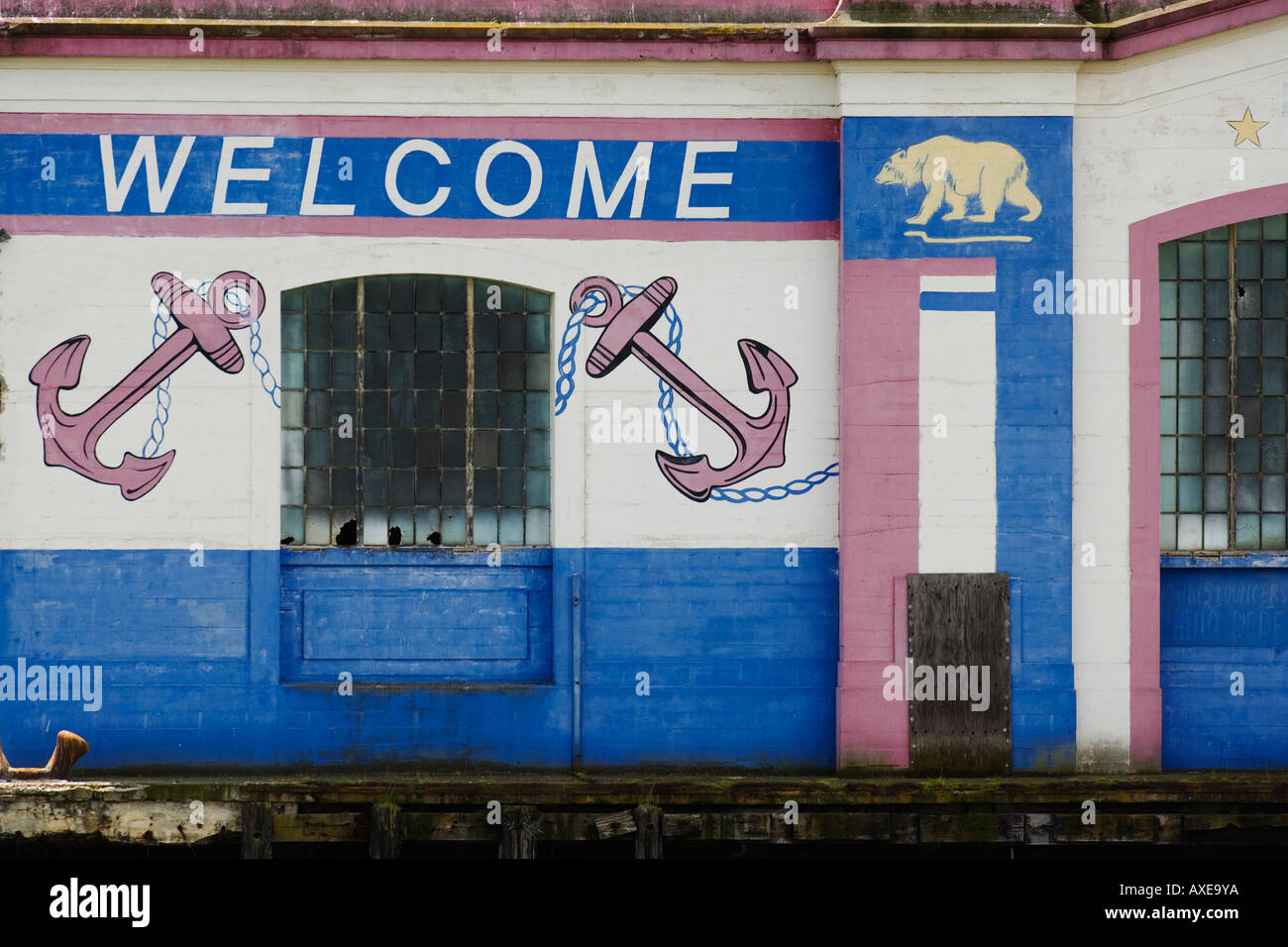 La Californie, San Francisco Bay, mur peint sur la jetée Banque D'Images