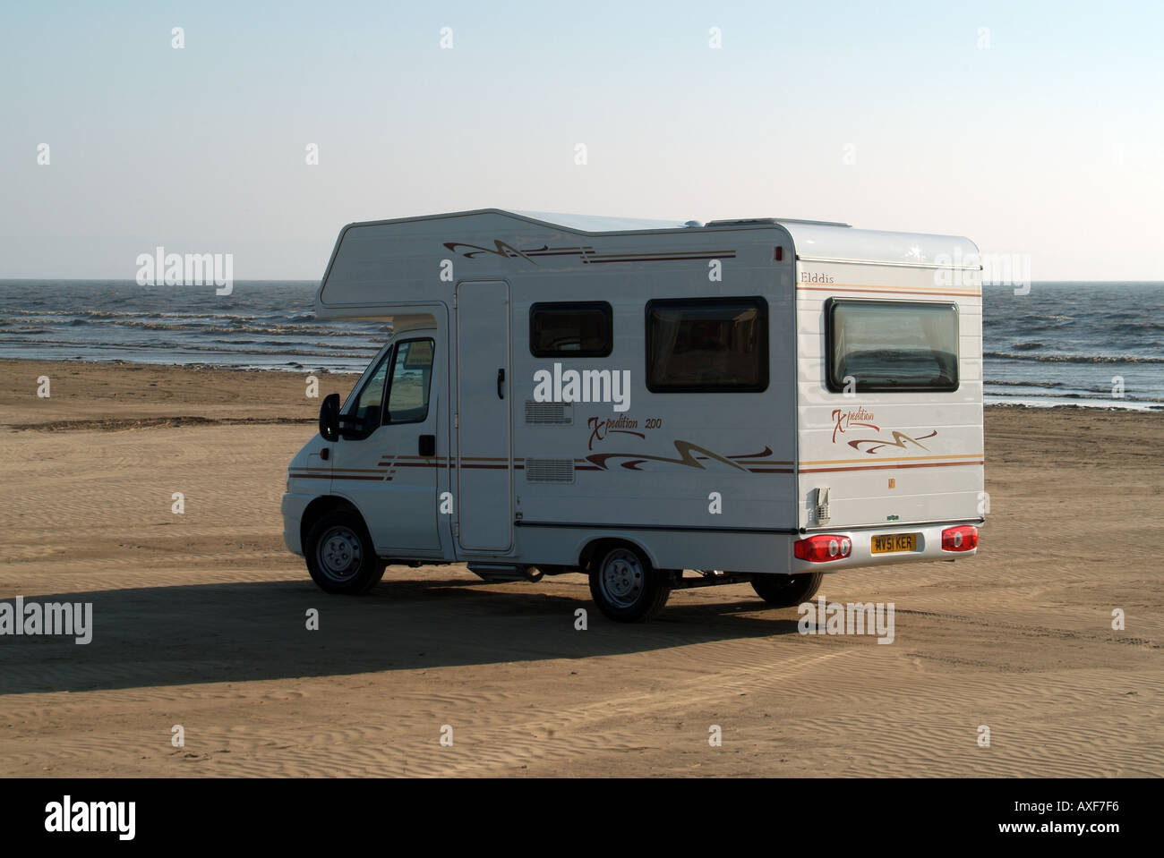 Brean près de Burnham on Sea camping-van sur vaste étendue de sable de l'entreprise Banque D'Images