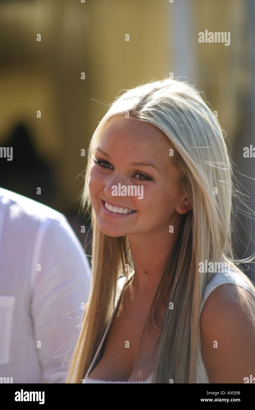 Jennifer Ellison à la Veuve Clicquot Polo Gold Cup Cowdray Park Final Midhurst Angleterre Dimanche 17 Juillet 2005 Banque D'Images