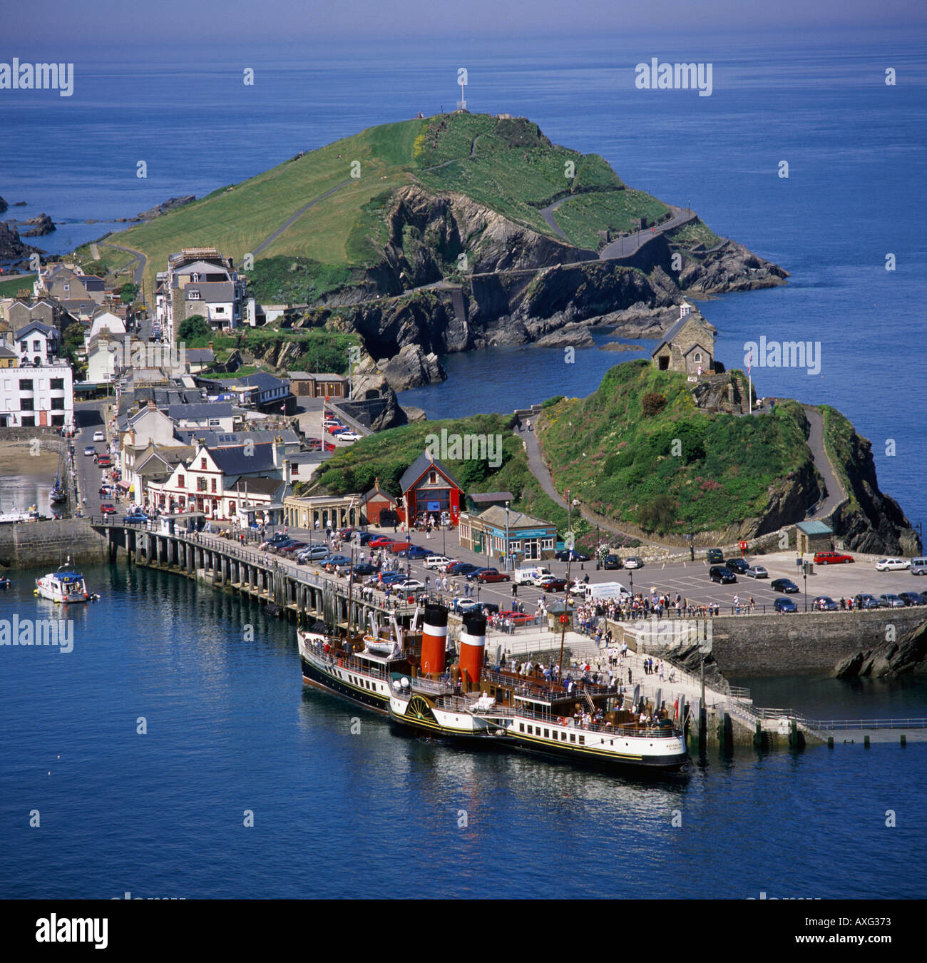 À l'ouest vers le bas sur le port d''Ilfracombe de Hillsborough au dernier passager du navire à aubes Waverley North Devon UK Banque D'Images