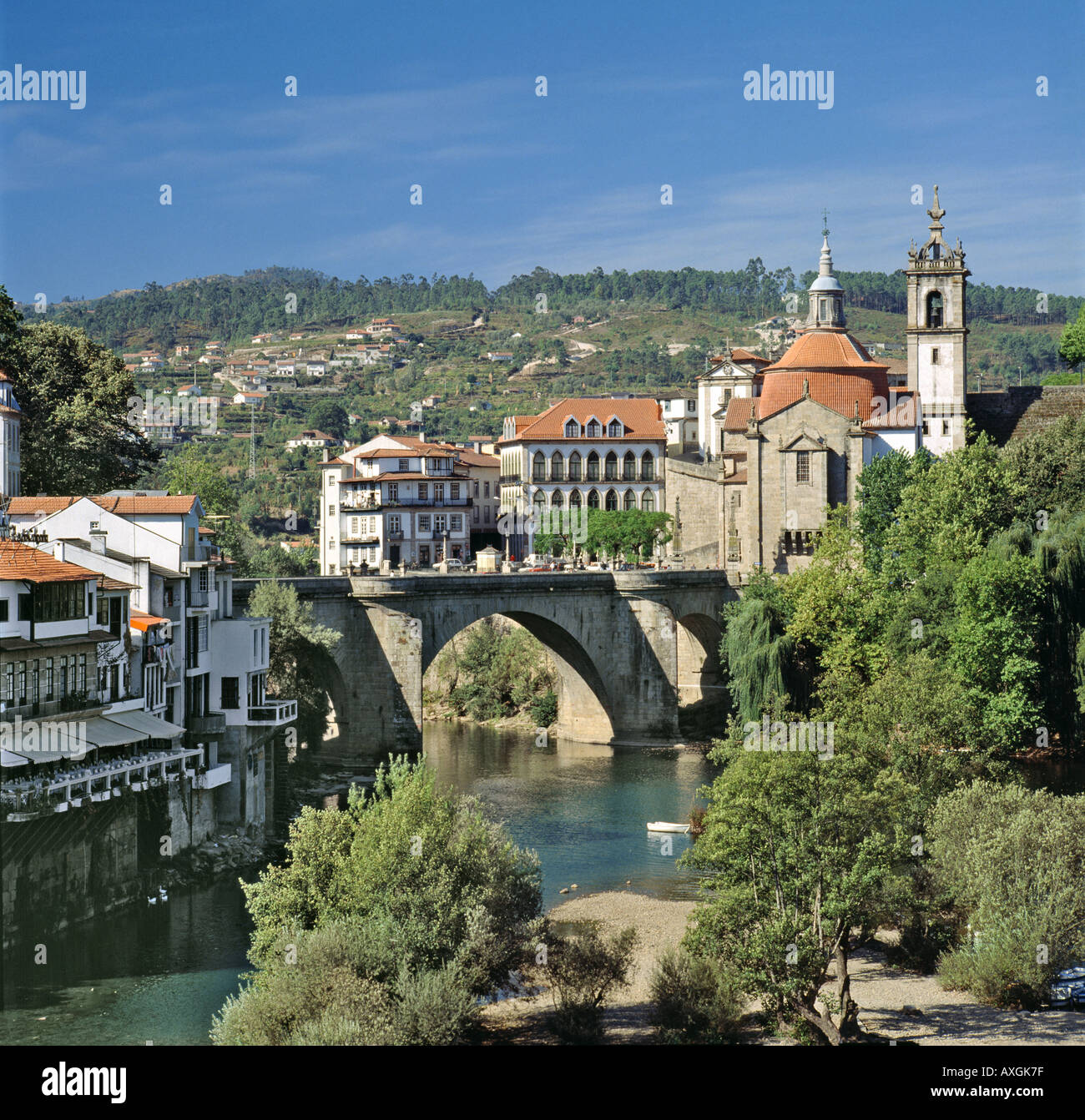 Portugal Costa Verde Amarante bridge et centre ville historique Banque D'Images