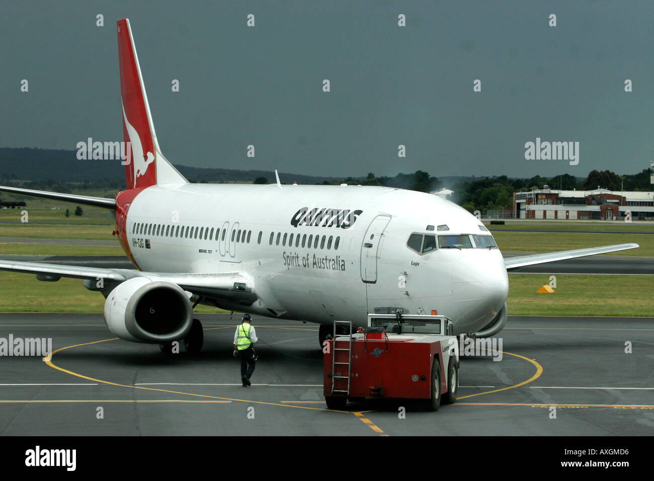 Boeing 737 de Qantas à l'aéroport de Canberra Australie Banque D'Images