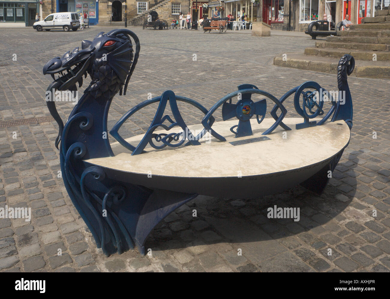 Bateau Dragon sculpture à main square Alnwick Northumberland Royaume-uni Banque D'Images