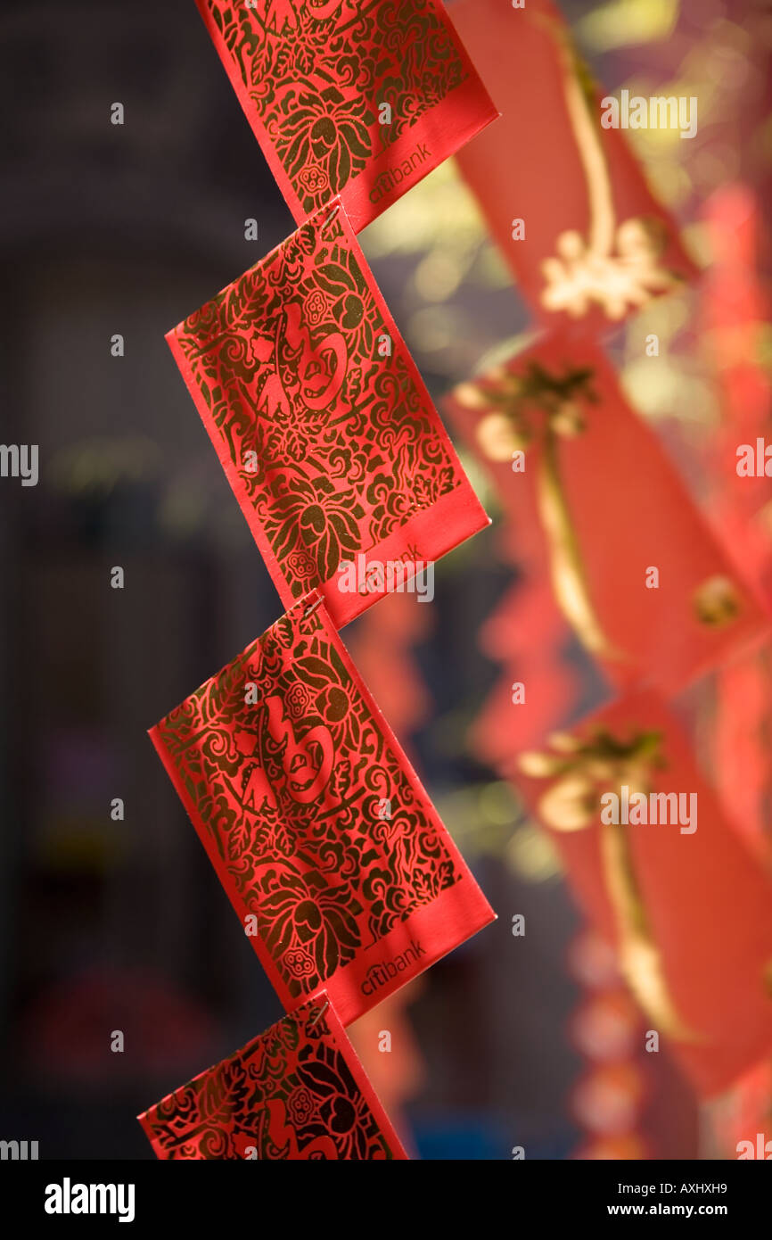 Cartes de Nouvel An chinois par Citibank. Temple chinois, Georgetown, Penang, Malaisie. Banque D'Images