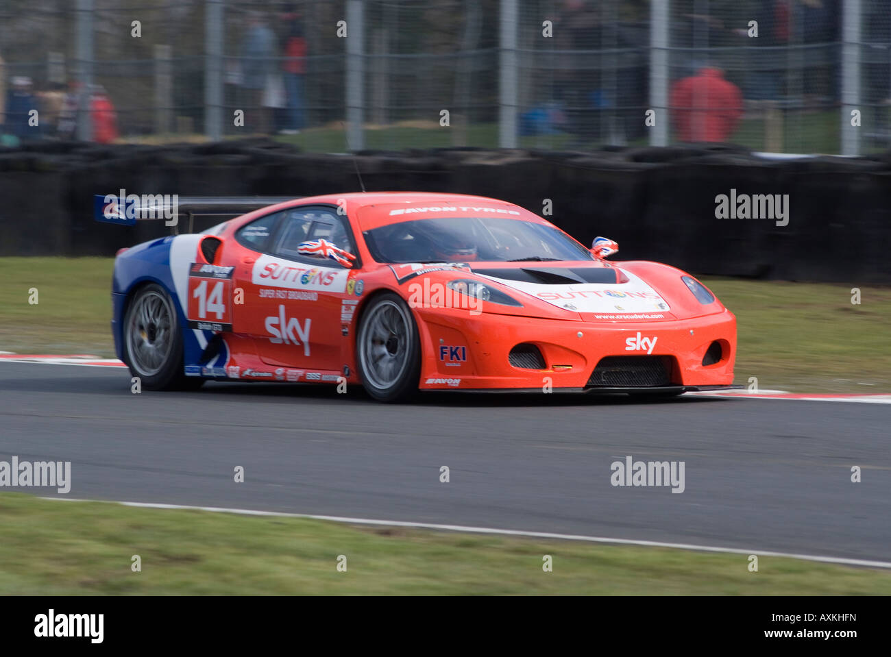 Ferrari 430 GT3 voiture de course Sport en British GT Championship à Oulton Park Motor Circuit Cheshire England Royaume-Uni Banque D'Images