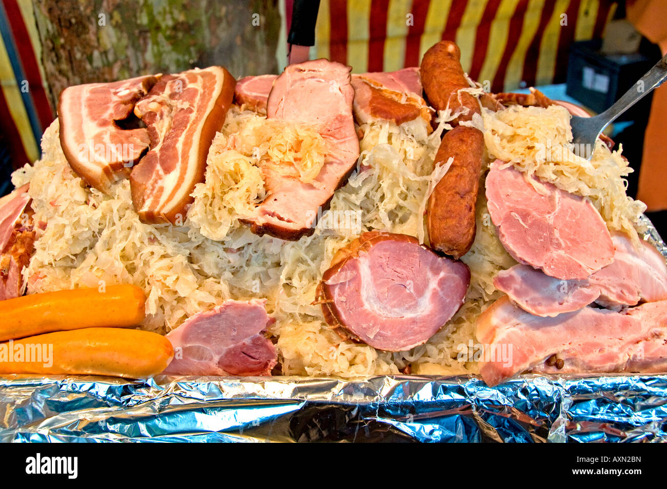 Traiteur Monge rue Mouffetard Paris France la choucroute la choucroute Banque D'Images