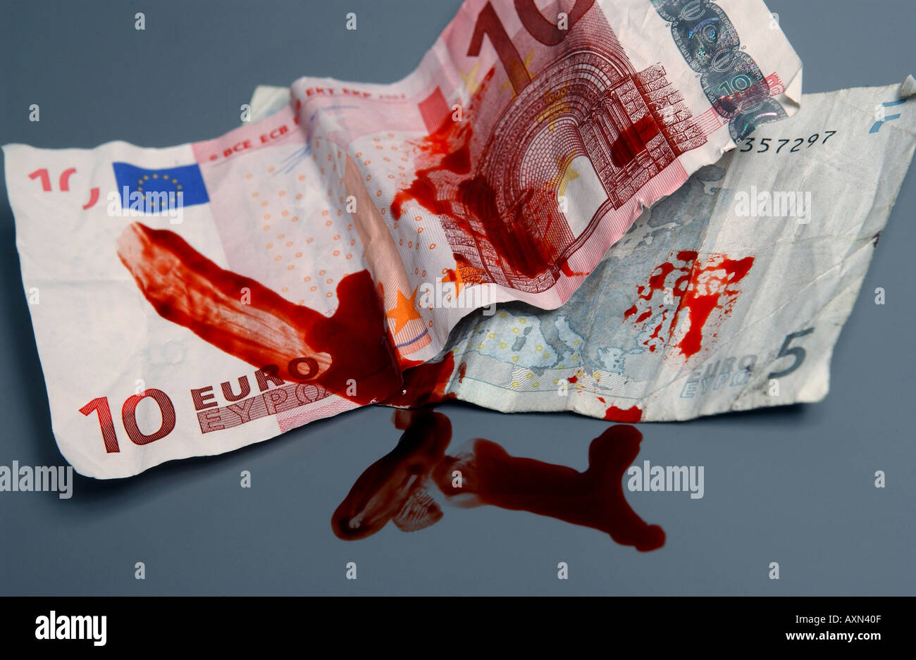 L'Euro de l'argent avec du sang Banque D'Images