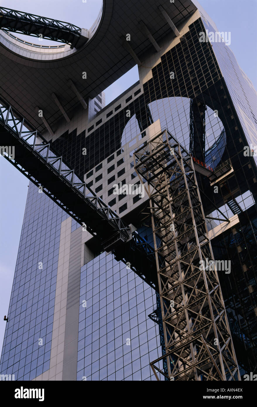 Sky Building, Tokyo, Japon, ascenseur, détail. Architecte : Hara Banque D'Images