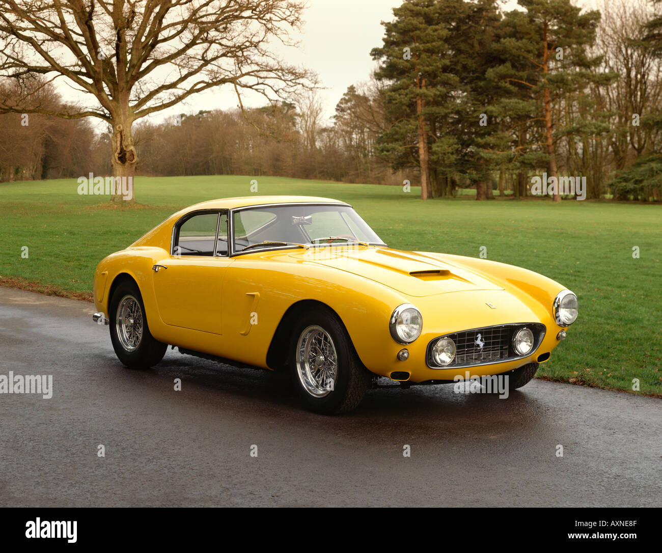 1960 Ferrari 250GT SWB competitzione 30 litres V12 moteur 280 Type 168 bhp haut débit à 167 mph Pays d'origine Italie Banque D'Images
