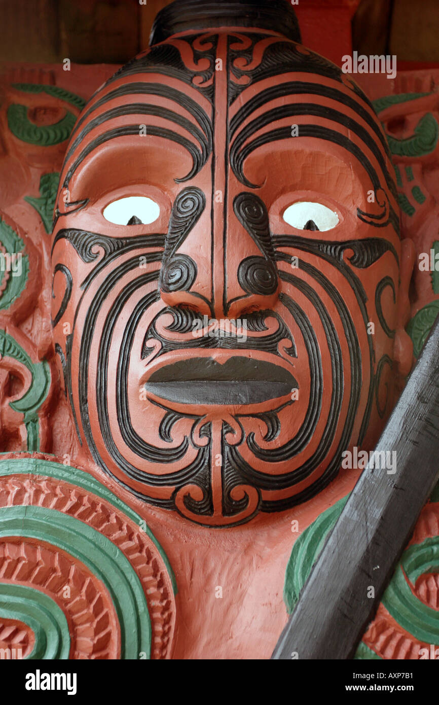 Tihori Sculpture Maori Ngati Awa Banque D'Images