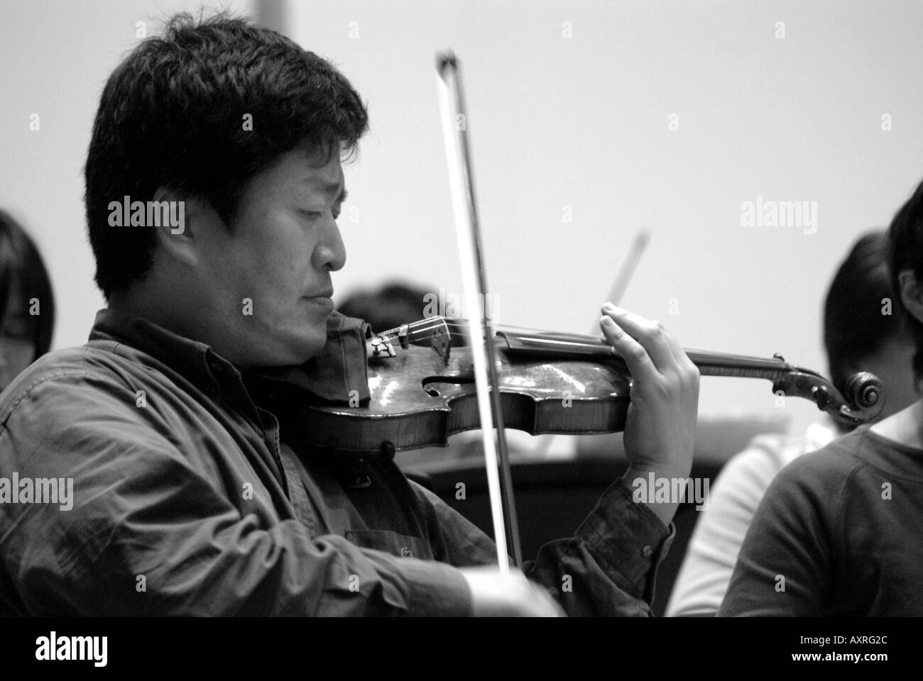 L'Orchestre de chambre philharmonique de Kyoto Kyoto Japon répétition en novembre 2005 Banque D'Images