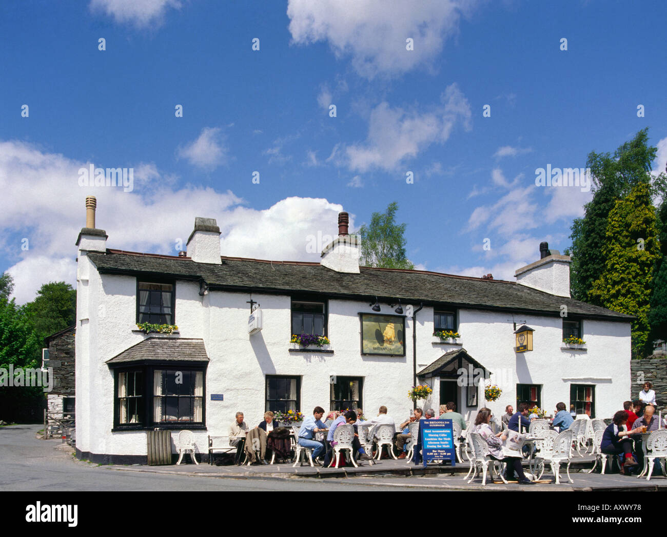 Le pub Britannia dans Lake Road dans le Lake District, Cumbria Banque D'Images