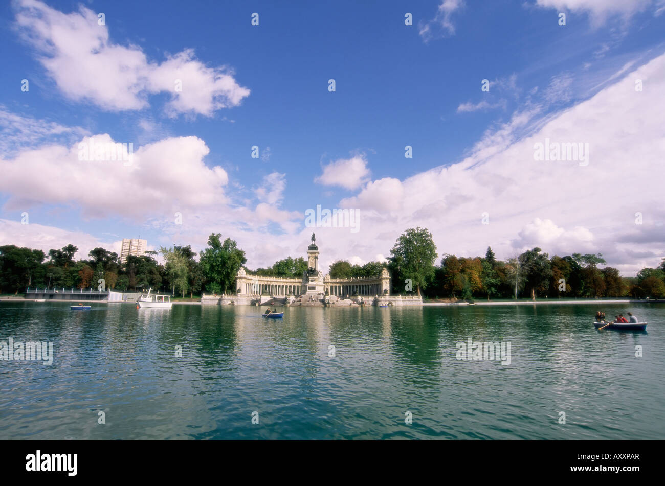 Monument au roi Alphonse XII dans le parc El Retiro, Madrid, Spain, Europe Banque D'Images