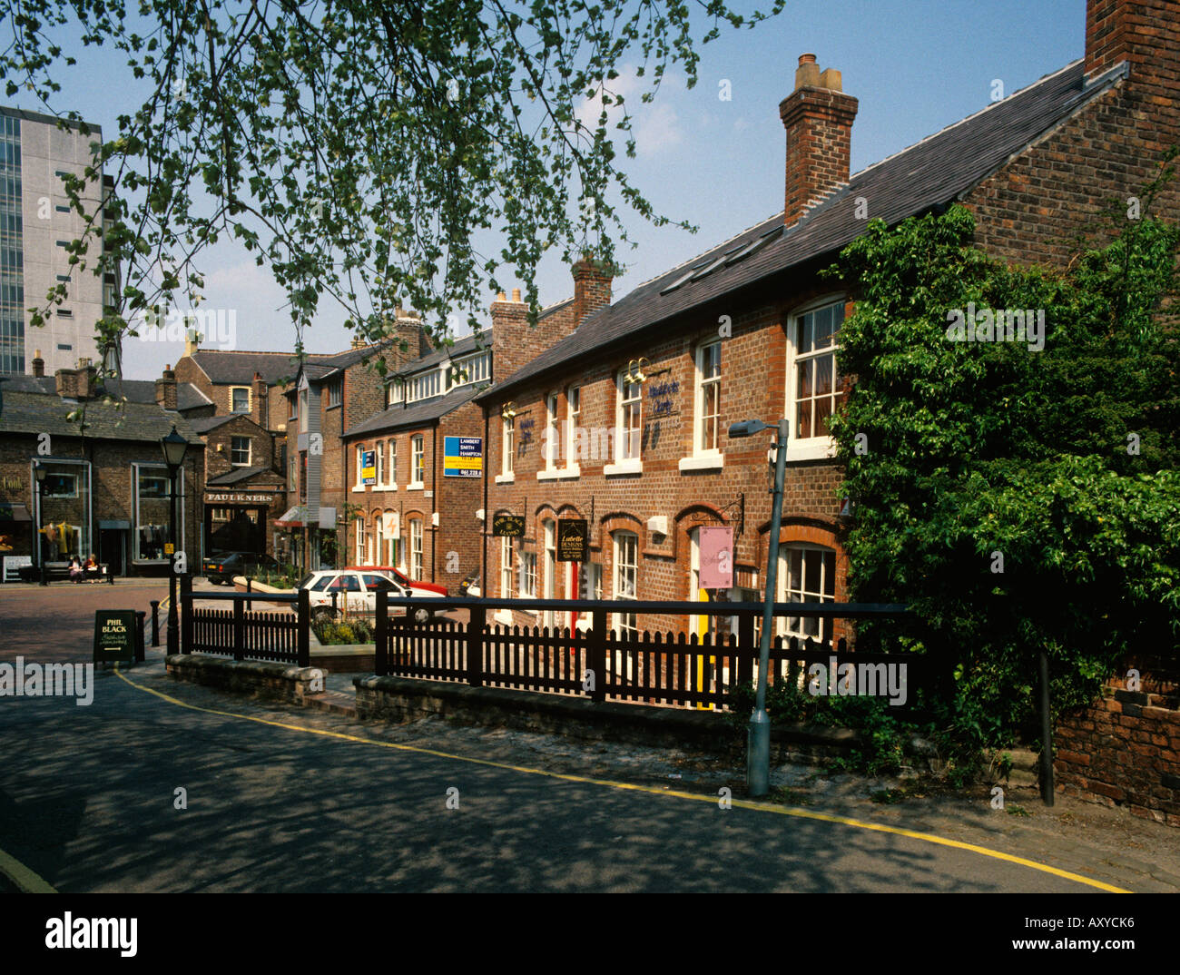 Altrincham Cheshire UK Goose Green maisons mitoyennes Banque D'Images