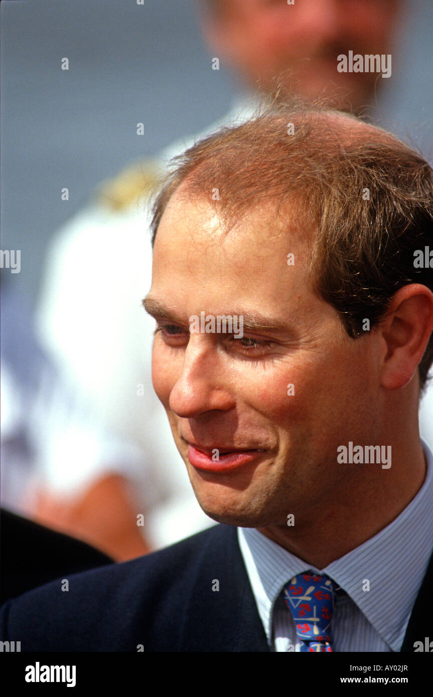 0793 Newcastle UK Prince Edward commence la course des grands voiliers Photo c Simon Grosset Banque D'Images