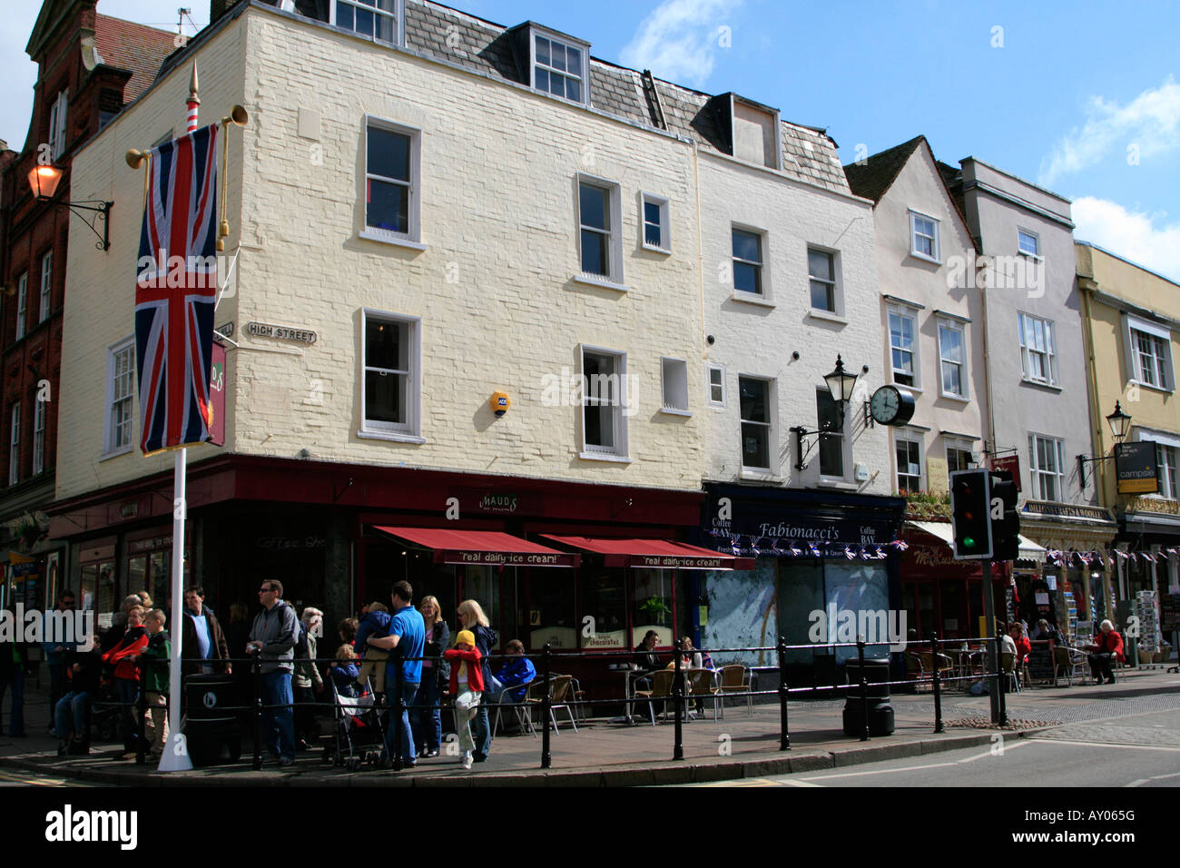 Le château de Windsor centre ville touristes Royal Borough of Windsor and Maidenhead, Berkshire, Angleterre, RU, FR Banque D'Images