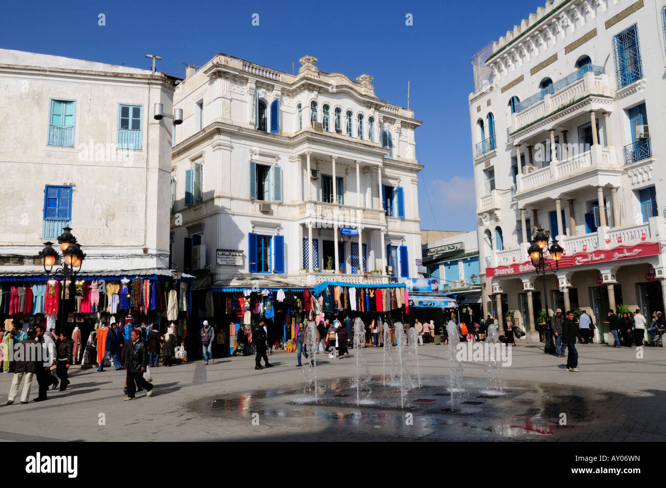 Scène de rue à la place de la Victoire, Tunis Tunisie Banque D'Images