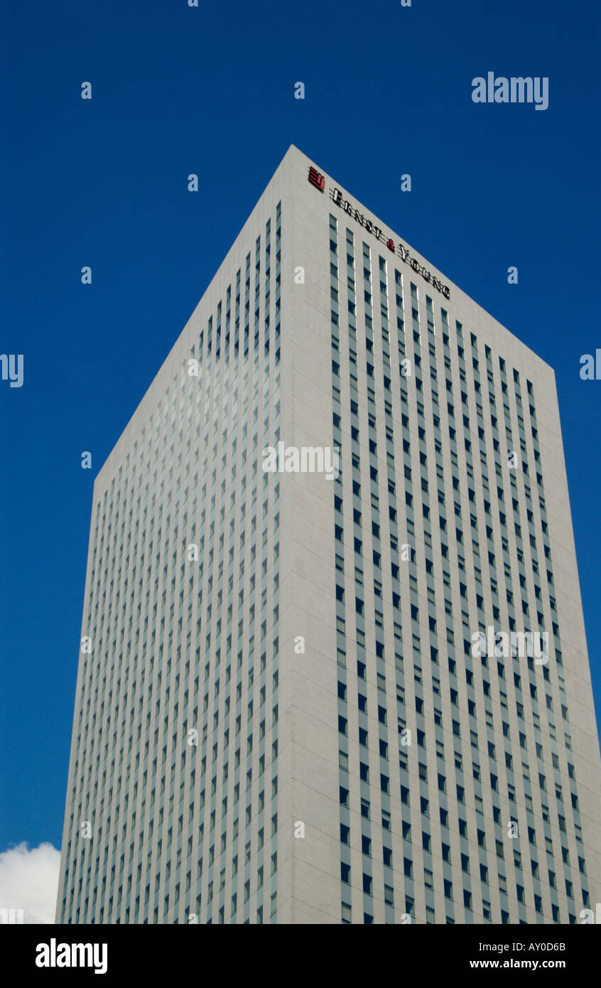 Ernst young tower Paris La Defense france Banque D'Images