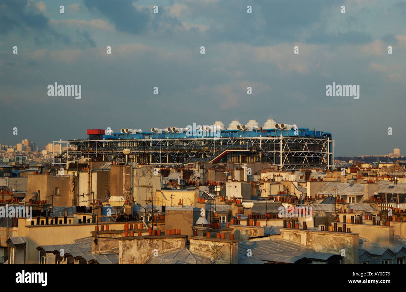 Vue sur les toits de Beaubourg de Paris France architecte Renzo Piano Banque D'Images