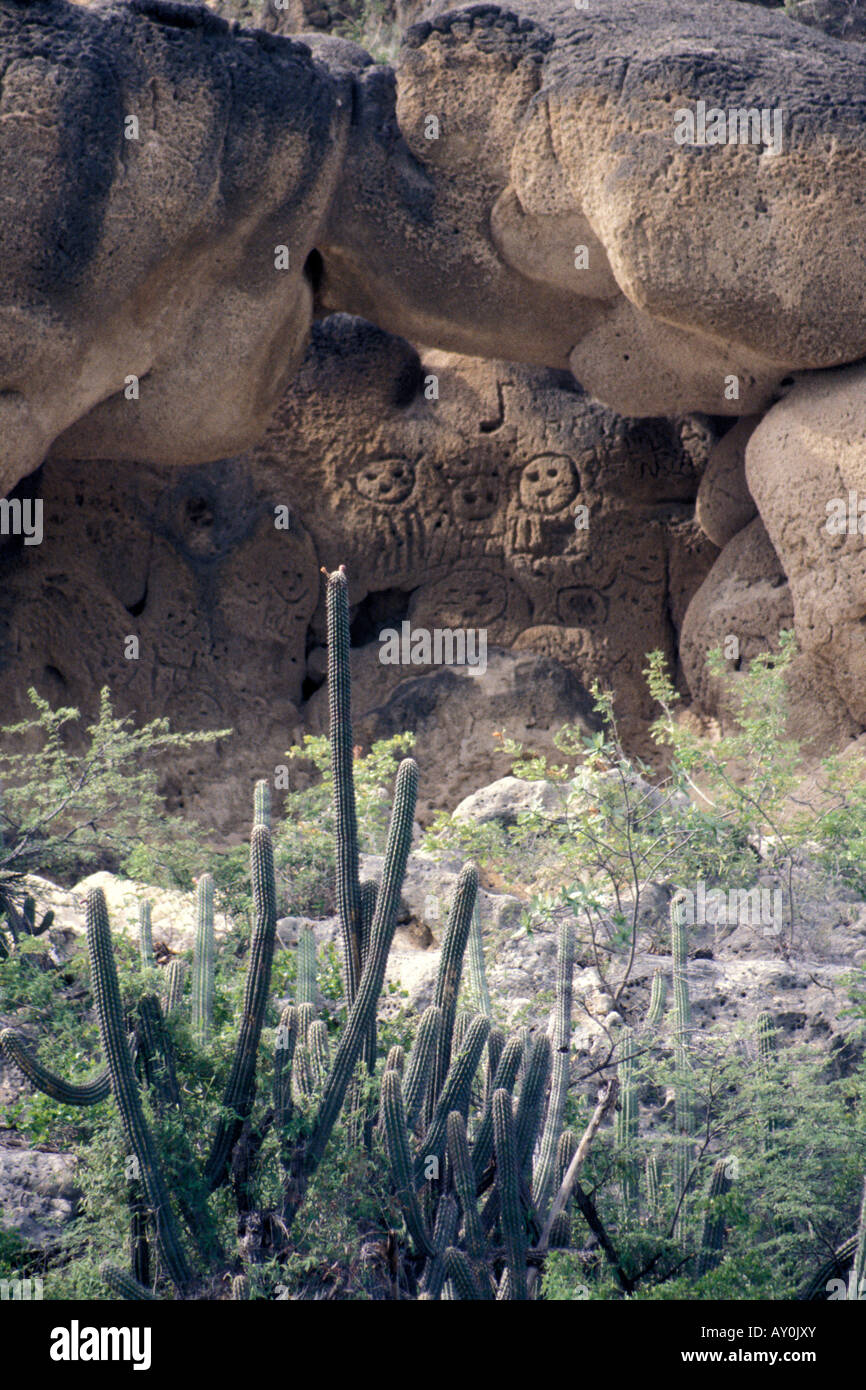 Taino rock art Banque de photographies et d’images à haute résolution ...