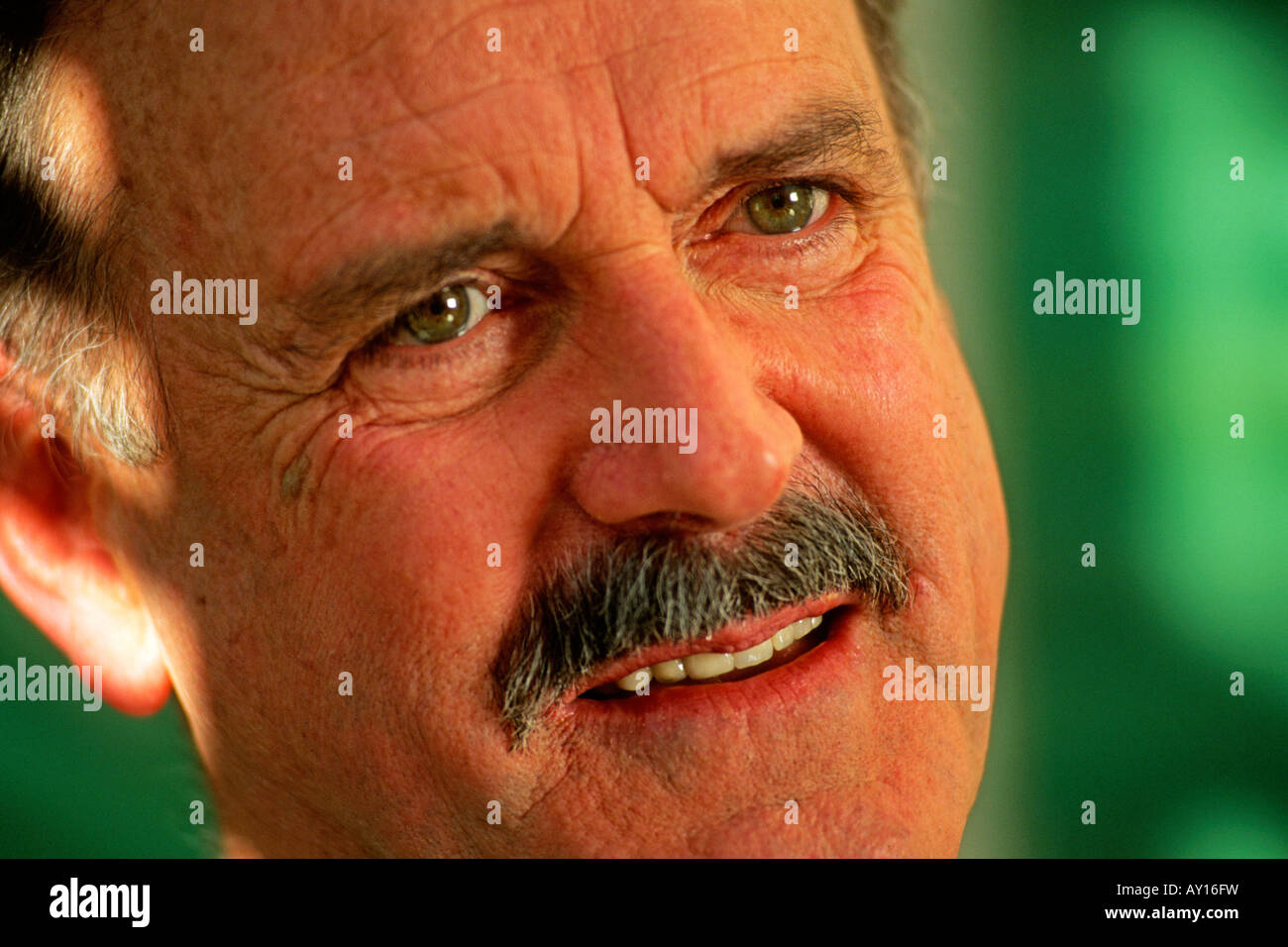 21 11 1996 Londres Royaume-uni écrivain humoriste acteur John Cleese Monty Python Photo Simon Grosset Banque D'Images