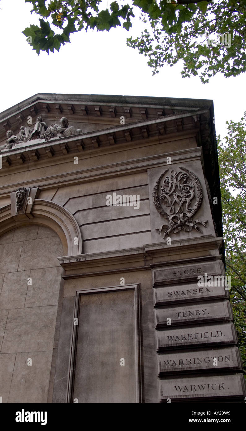 Victorian gatehouse, Euston station, London, UK Banque D'Images