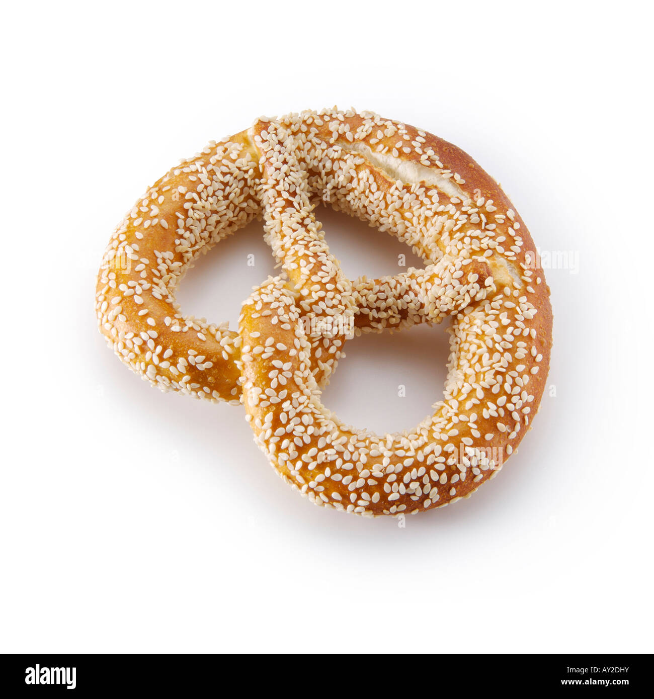 Bretzel on white background with clipping path Banque D'Images