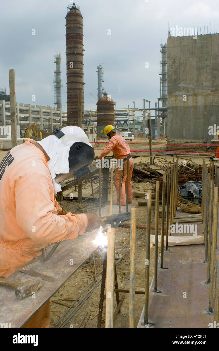 Le général Lazaro Cardenas raffinerie à Minatitlán est la plus ancienne du Mexique de pétrole brut et du processeur est en cours de rénovation. Banque D'Images