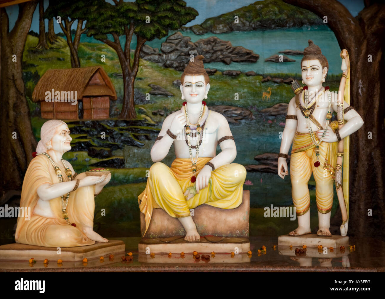 Dans le Ramayana, sainte mère de Shabri tribu Bhil, était un dévot du dieu Rama ; ce temple présente des baies à l'alimentation Shabri Rama. Banque D'Images