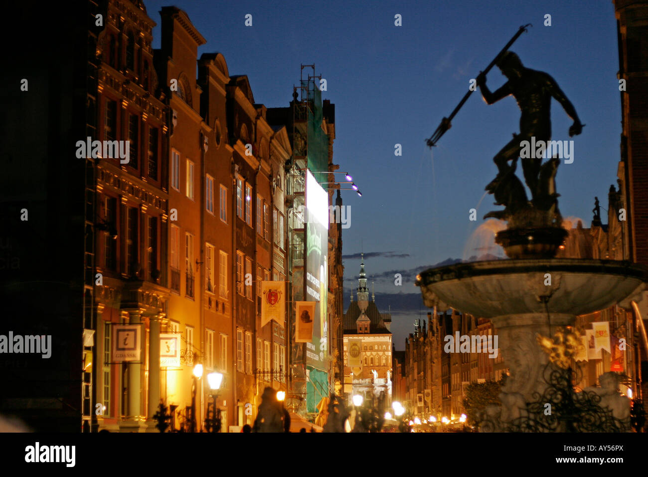 Statue de Neptune et marché à la vieille ville de Gdansk Pologne Banque D'Images