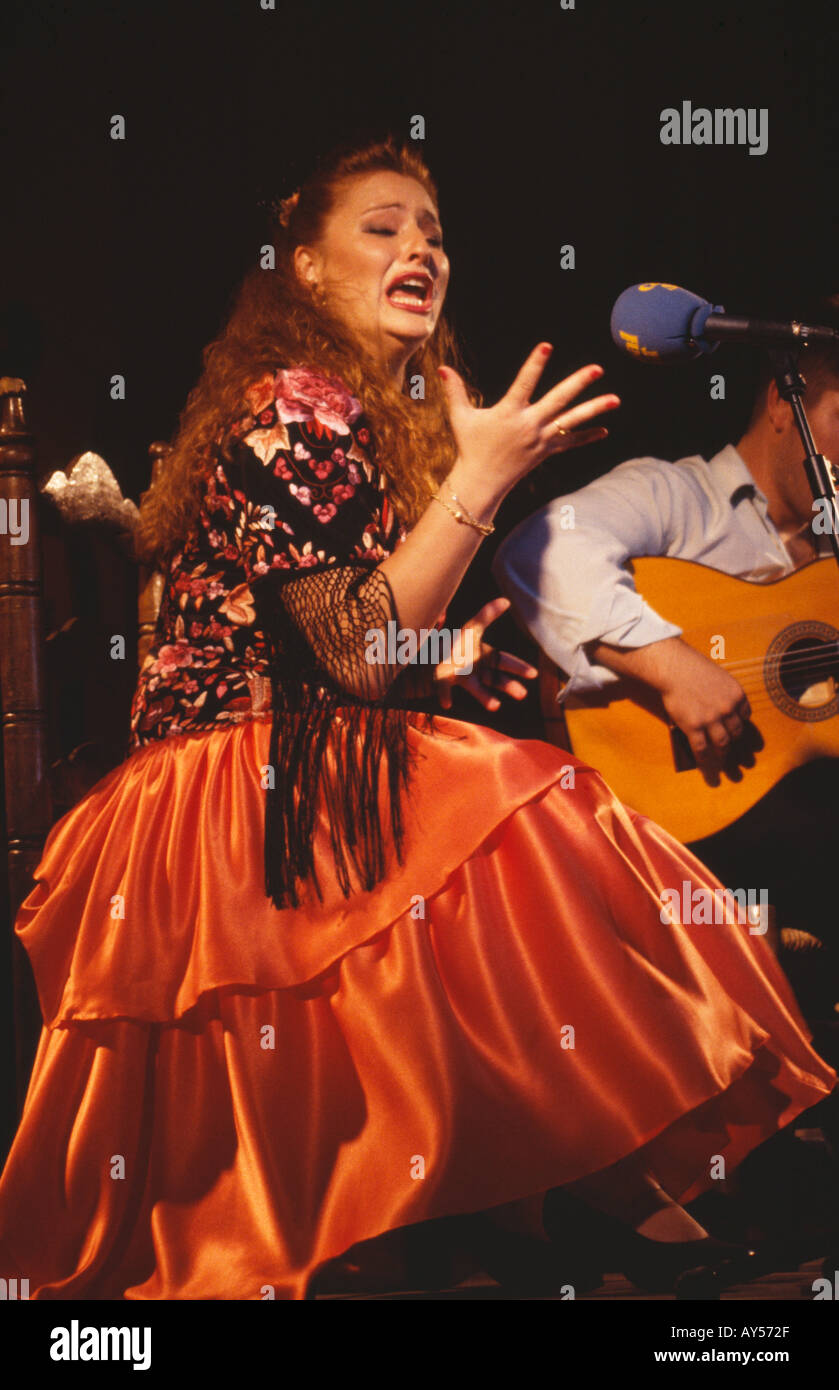 Elu Flamenco de Jerez, l'un des plus importants de l'Espagne femme chanteurs de flamenco en concert Banque D'Images