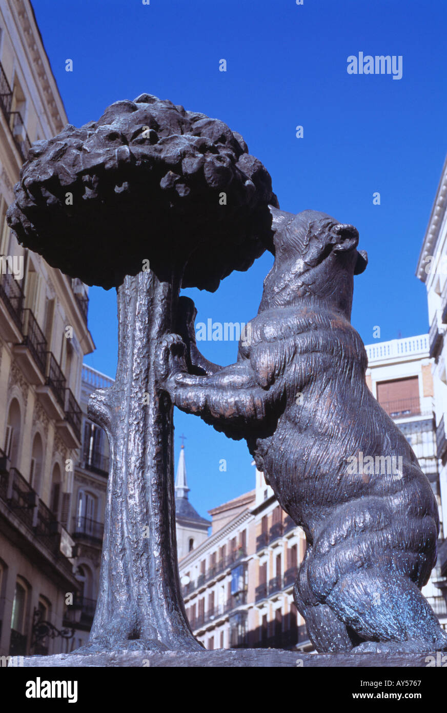 El oso y el madroño. L'ours et l'arbousier. La Puerta del Sol, Madrid, Espagne. Banque D'Images