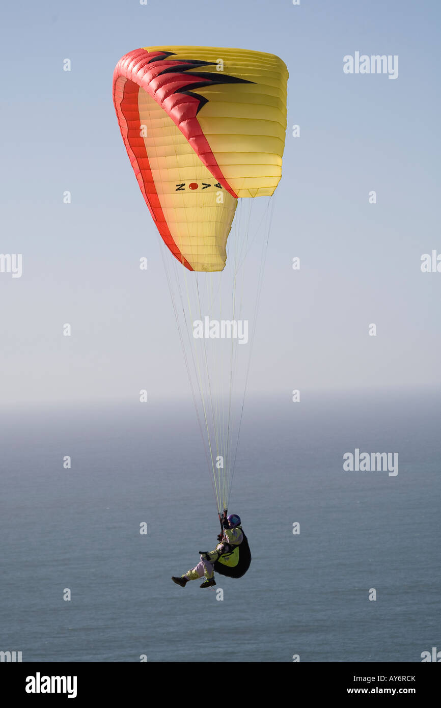 Parapente deltaplane Parapente Torrey Pines hors port près de San Diego en Californie Banque D'Images