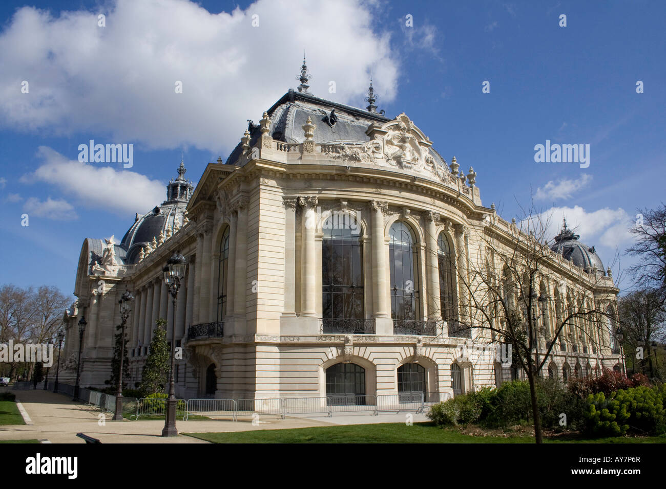 Le Petit palais récemment restauré Banque D'Images