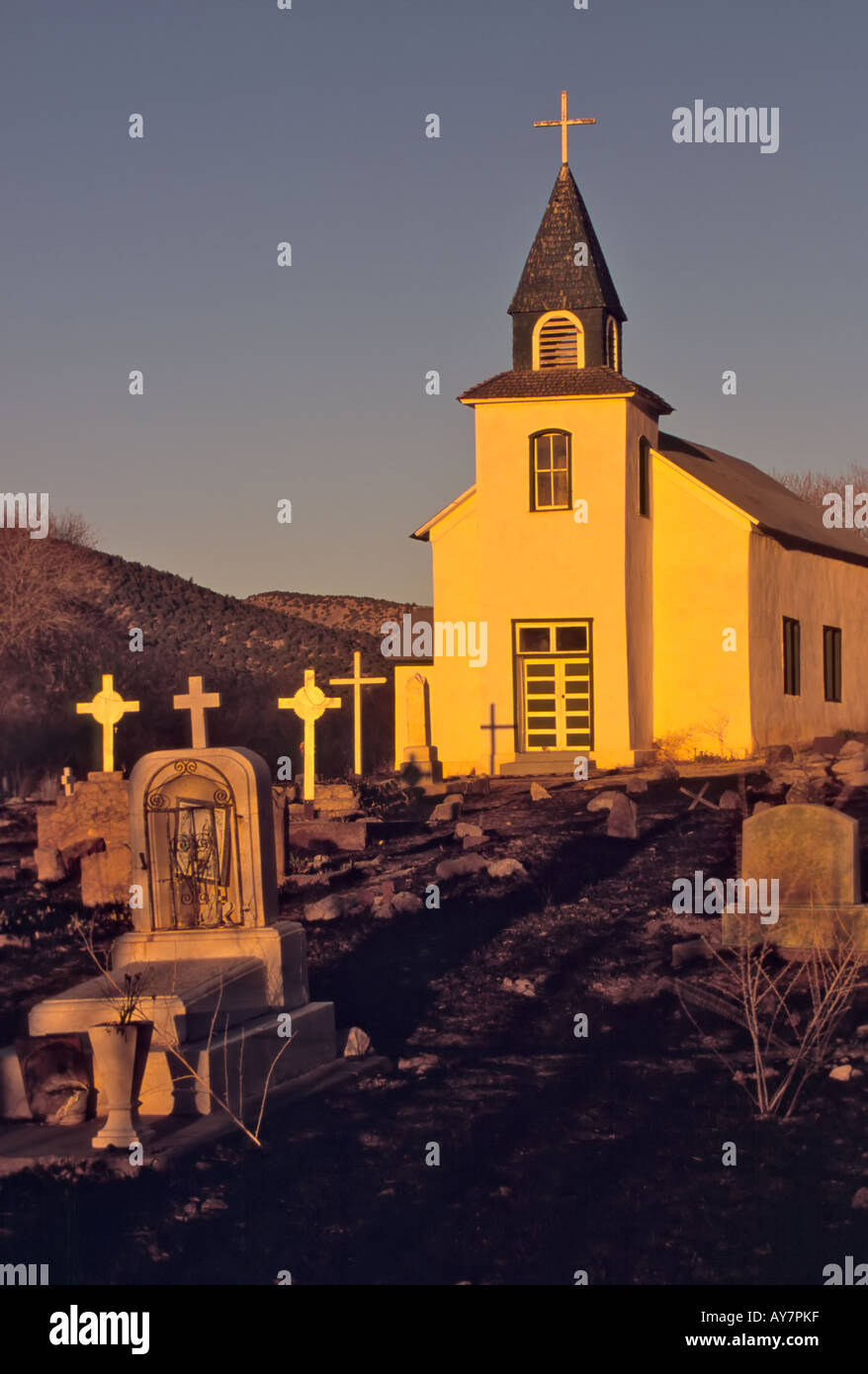 M. 0443 l'église de San Patricio, plus ancienne église dans le sud-est du Mexique, à San Patricio, Nouveau Mexique. Banque D'Images