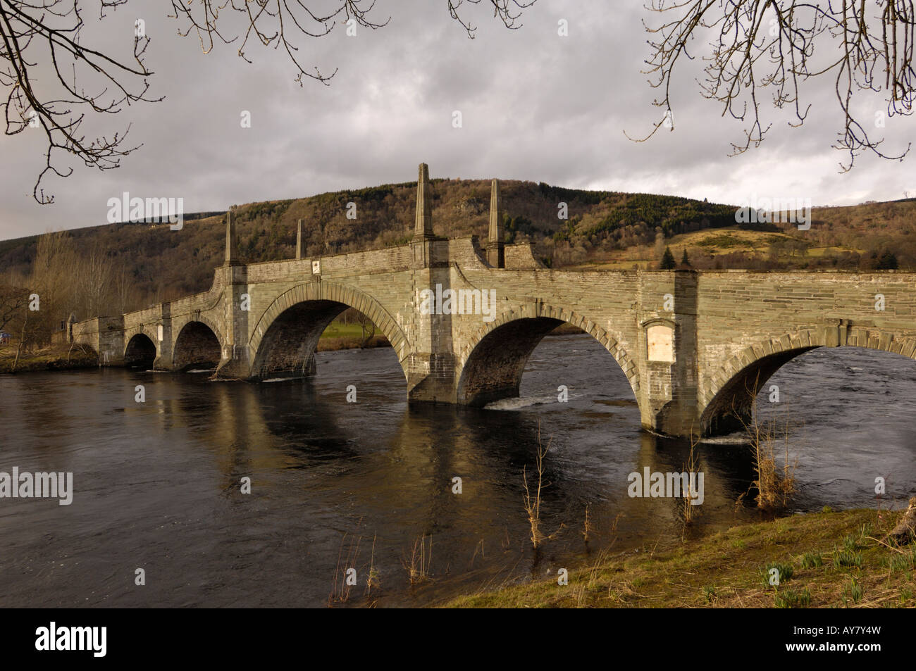 Aberfeldy pont sur la rivière Tay, Perth et Kinross, Scotland Banque D'Images