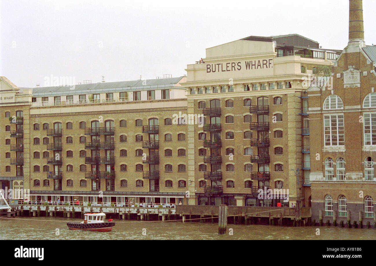 Butler's Wharf sur la rive sud de la Tamise Banque D'Images