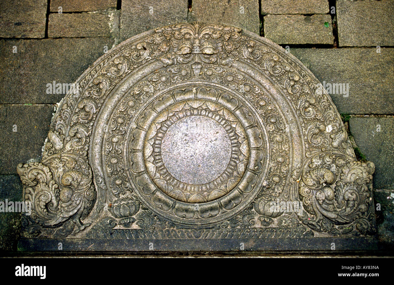 Sri Lanka Kandy Temple de la dent à l'étape de lune temple annexe Banque D'Images