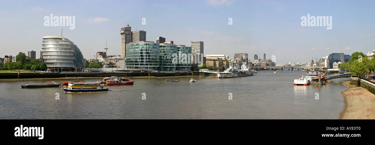 Londres Tamise de Tower Bridge vue panoramique Banque D'Images