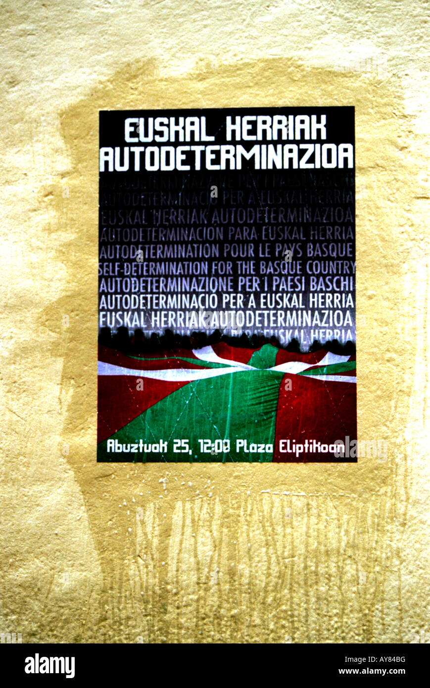 Pancarte séparatiste sur mur en Pays Basque Espagne Banque D'Images