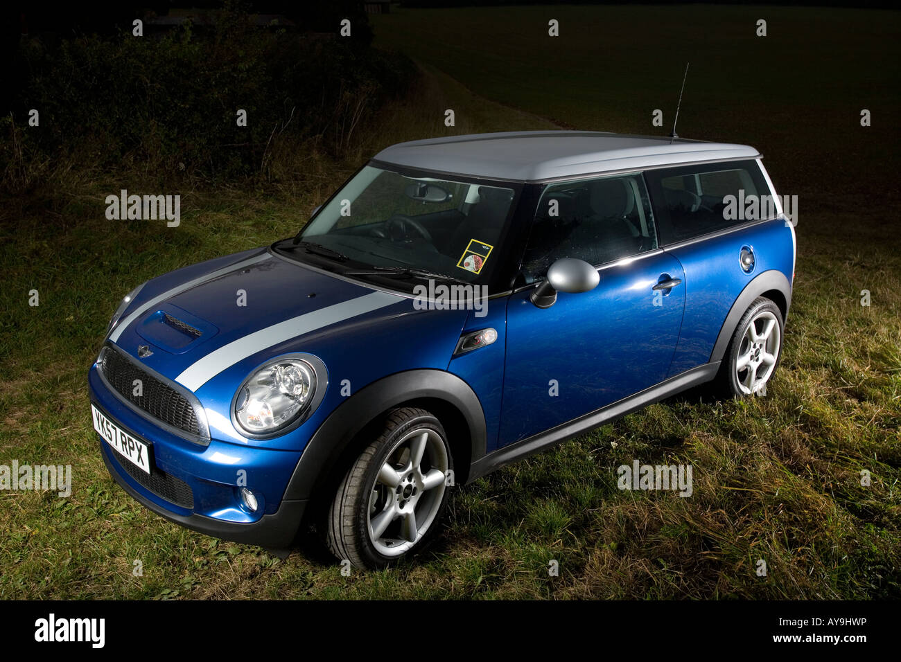 MINI COOPER S CLUBMAN DRAK BLUE Banque D'Images