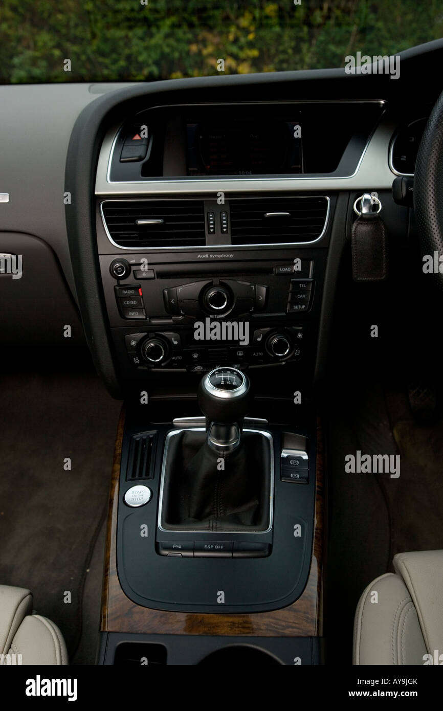 AUDI A5 COUPé 3.0 TDI 2008 bleu néon Banque D'Images