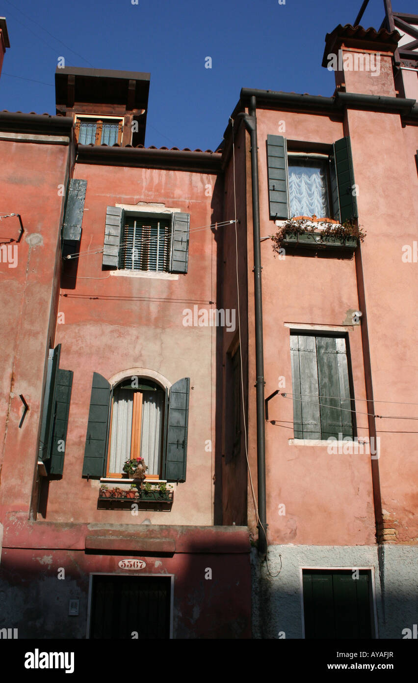 Bâtiment coloré, Venise Italie Europe, Venezia Italia Banque D'Images