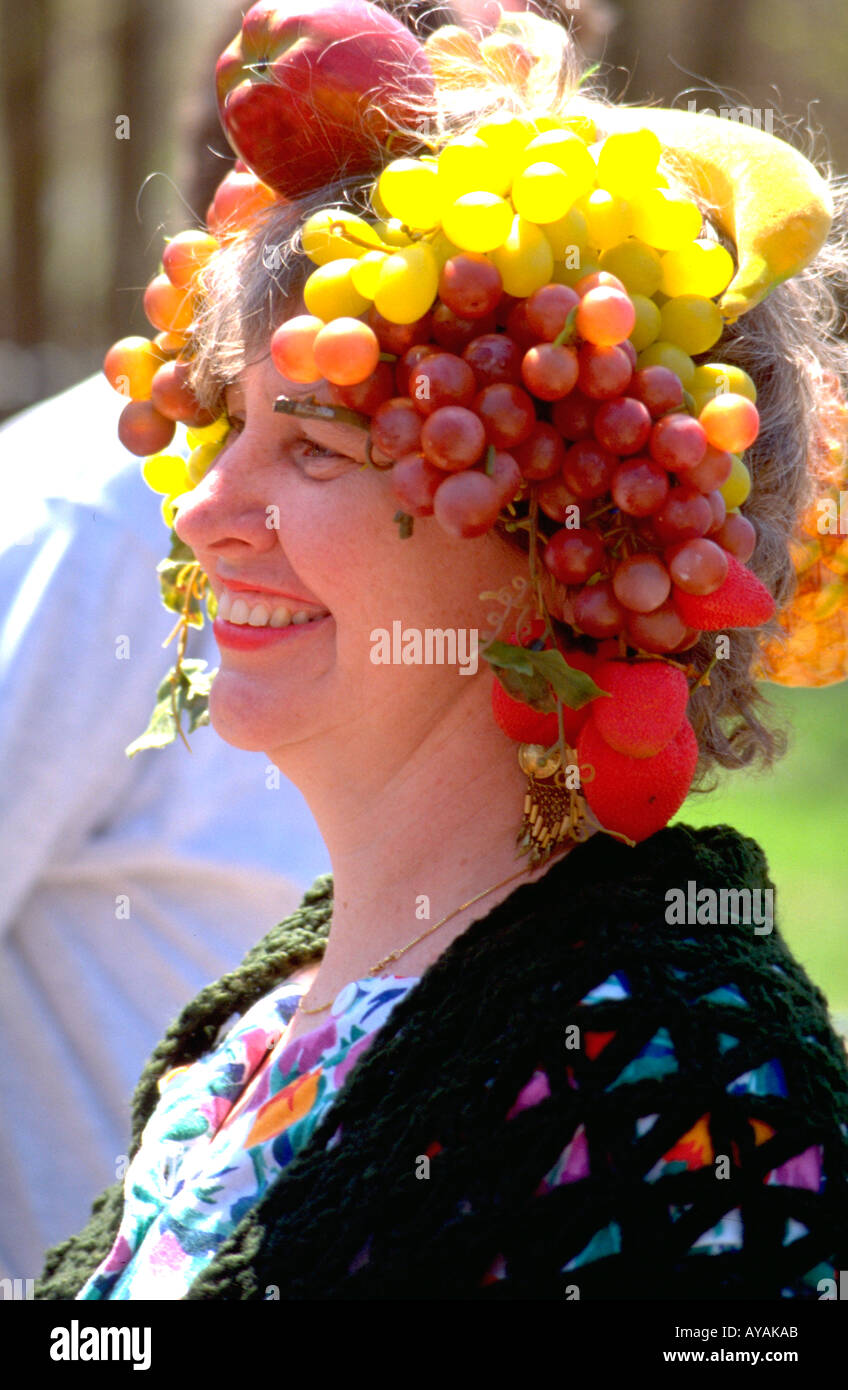 Chapeau De Fruits Banque d'image et photos - Alamy